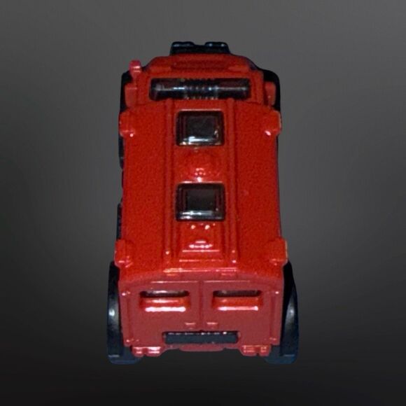 Matchbox 4x4 Scrambulance Red 1:64 Scale Diecast Rescue Vehicle - Picture 6 of 8